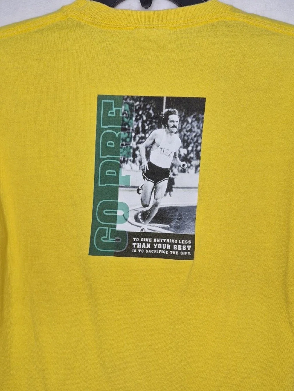 Nike Go Pre Steve Prefontaine Vintage Graphic T-Shirt Yellow Quote Small